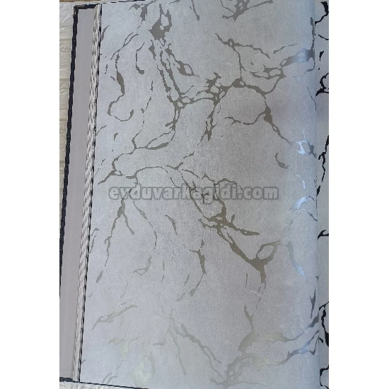 Golden Black Kirli Beyaz Zemin Üstünde Gümüş Damarlı Mermer Desenli 41621 Duvar Kağıdı 16.10 M²